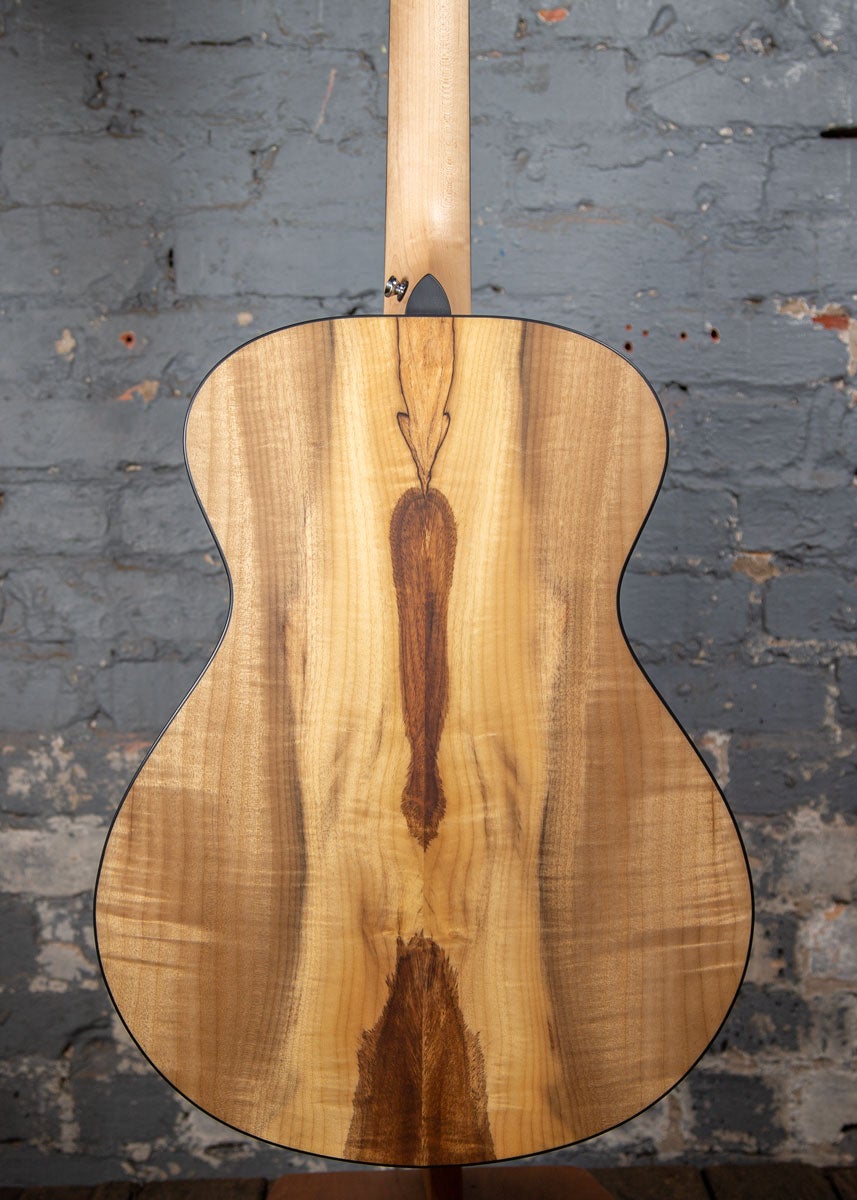 Breedlove: Oregon Concert E with Anthem Pickup | Area 22 Guitars