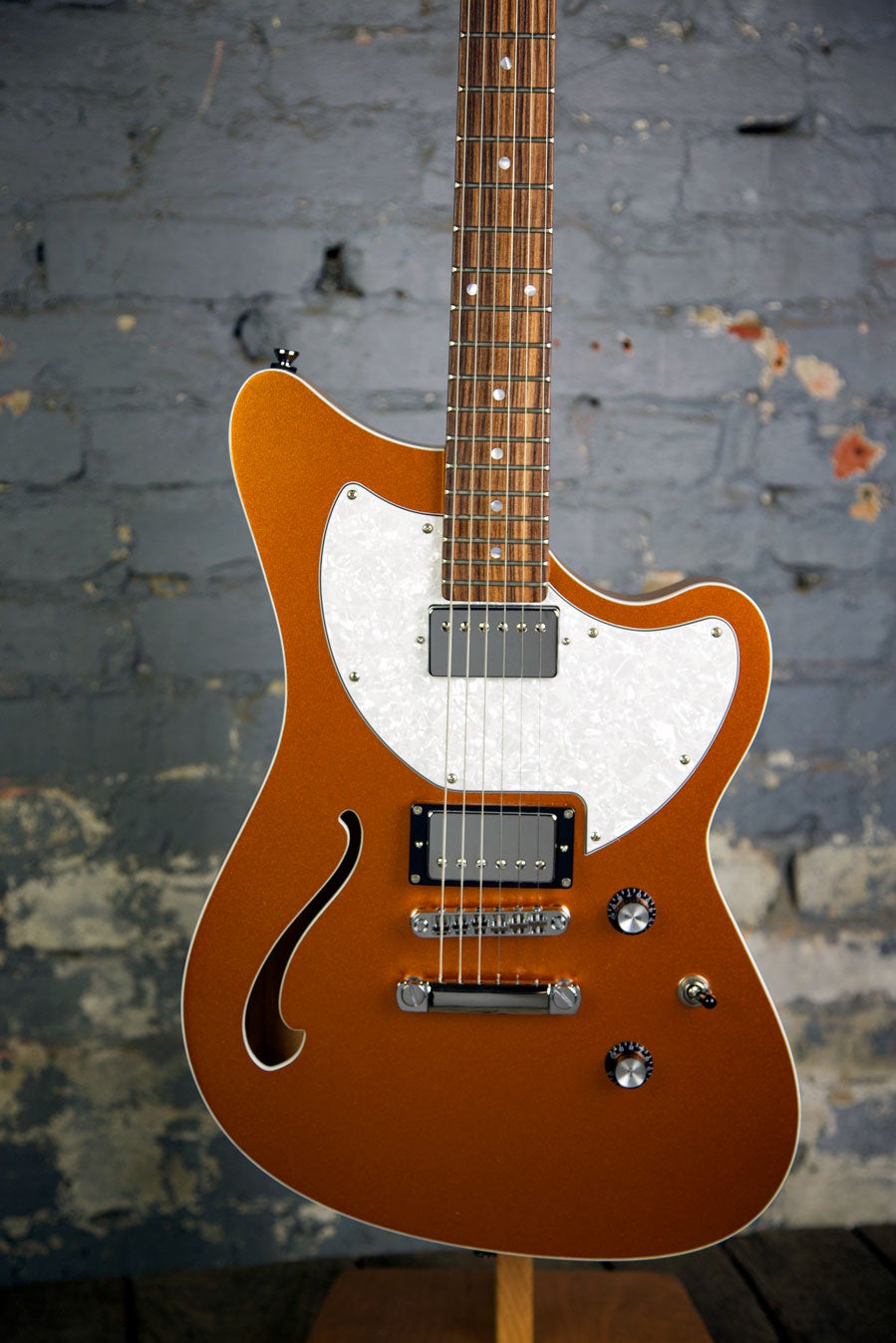 Tagima Guitars: Jet Blues Standard - Metallic Orange | Area 22