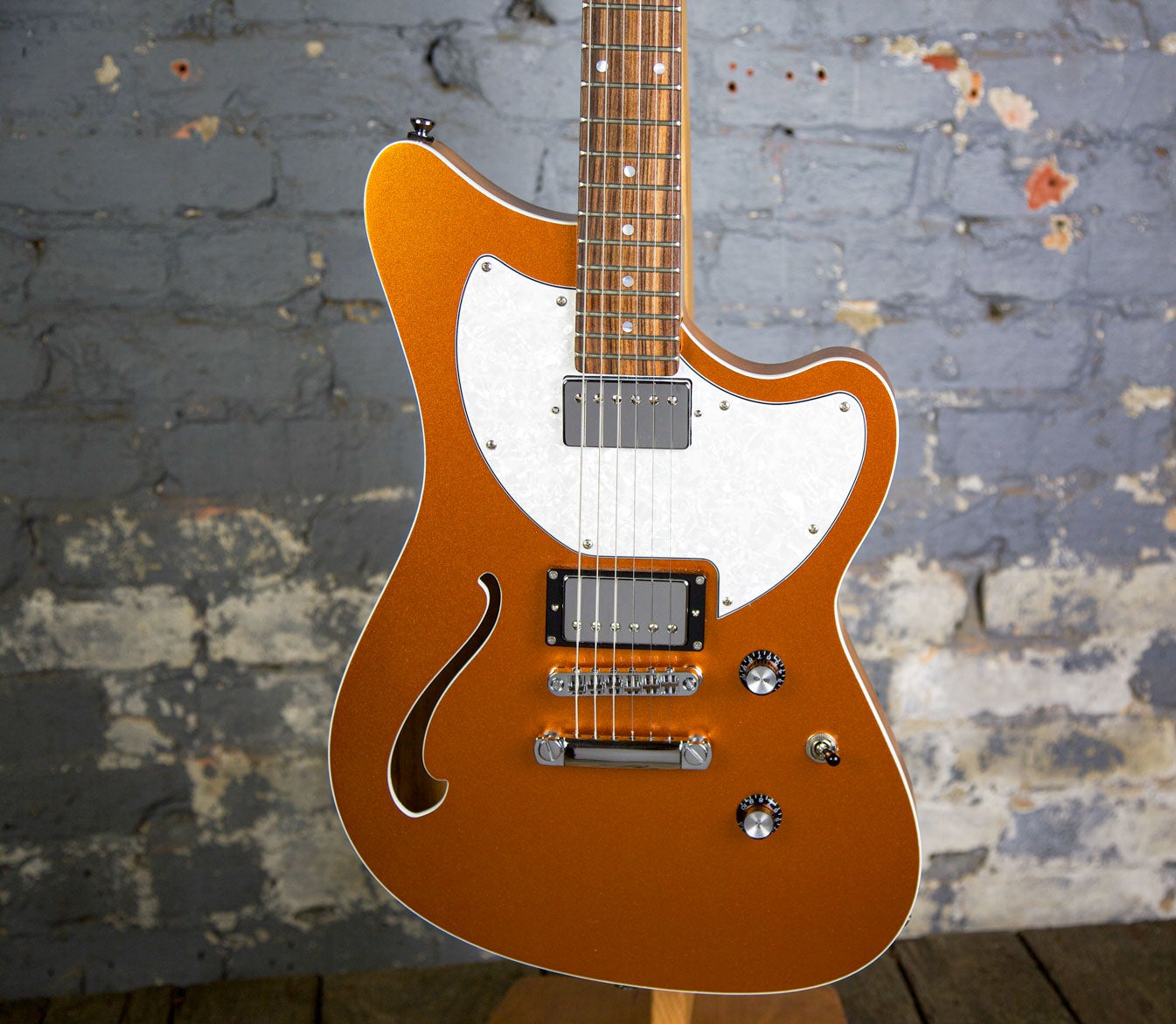 Tagima Guitars: Jet Blues Standard - Metallic Orange | Area 22