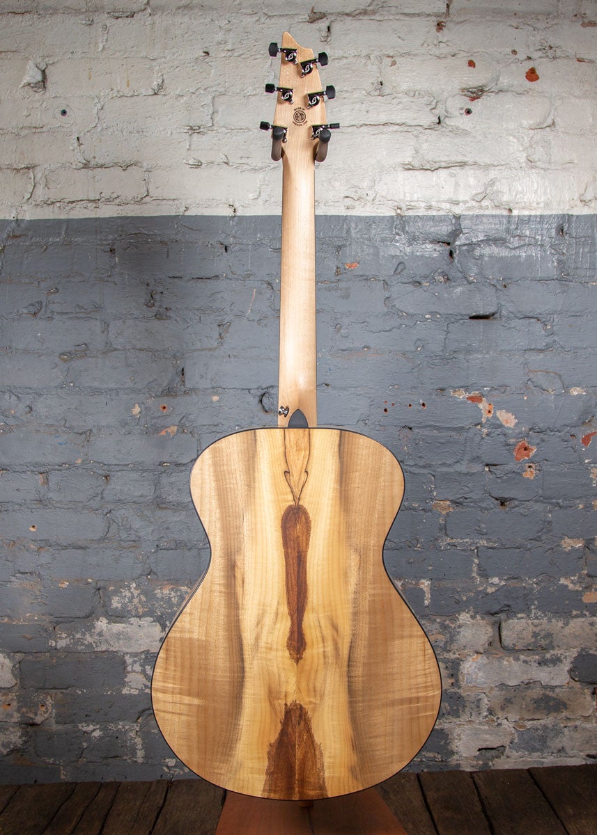Breedlove: Oregon Concert E with Anthem Pickup | Area 22 Guitars