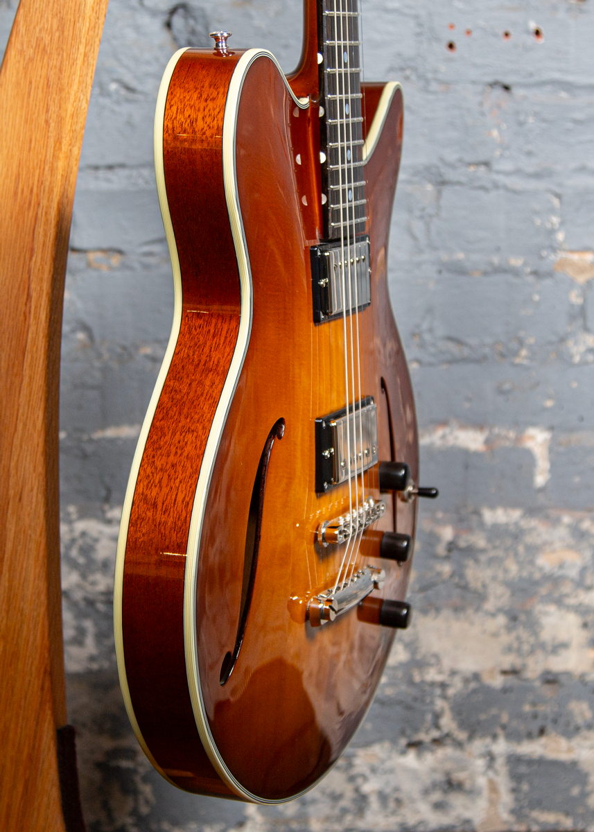Eastman Guitars: Romeo | Area 22 Guitars | Area 22 Guitars